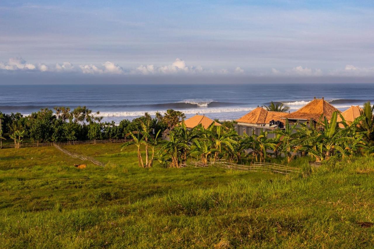 Hotel Medewi Secret Surfcamp Pulukan Esterno foto