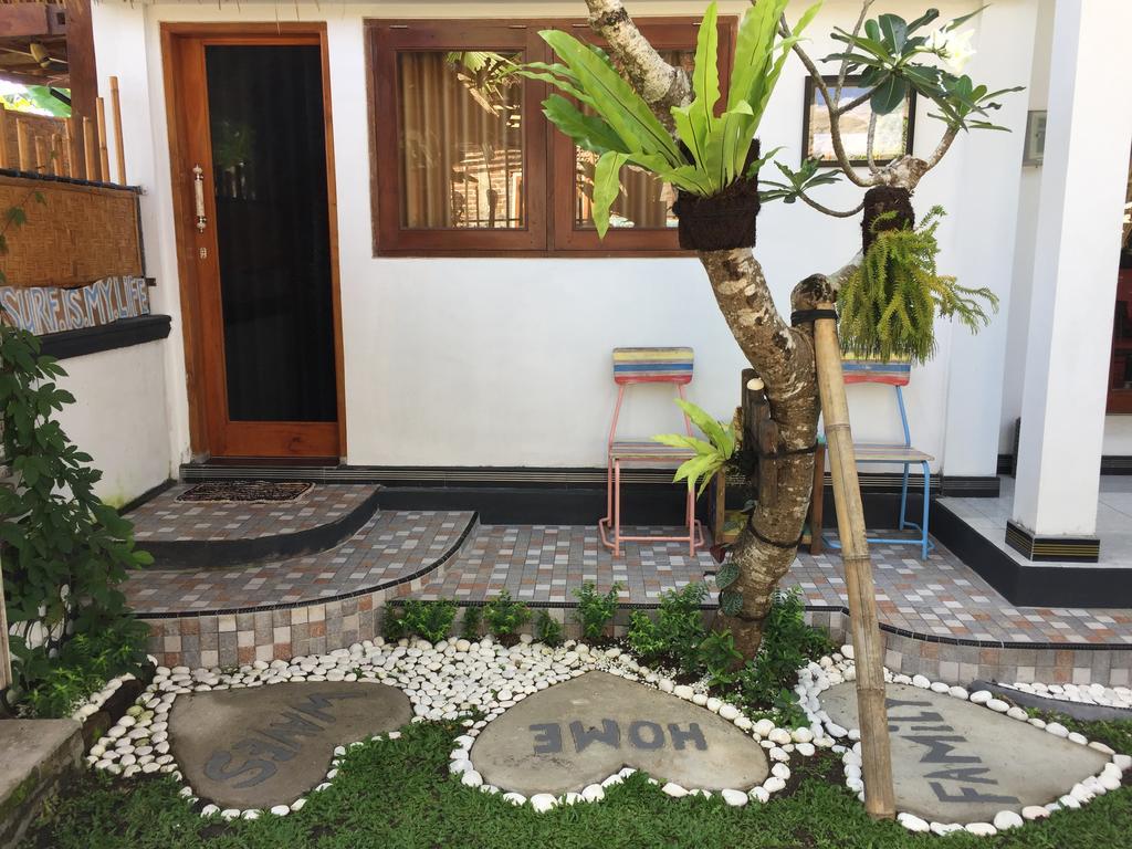 Hotel Medewi Secret Surfcamp Pulukan Esterno foto